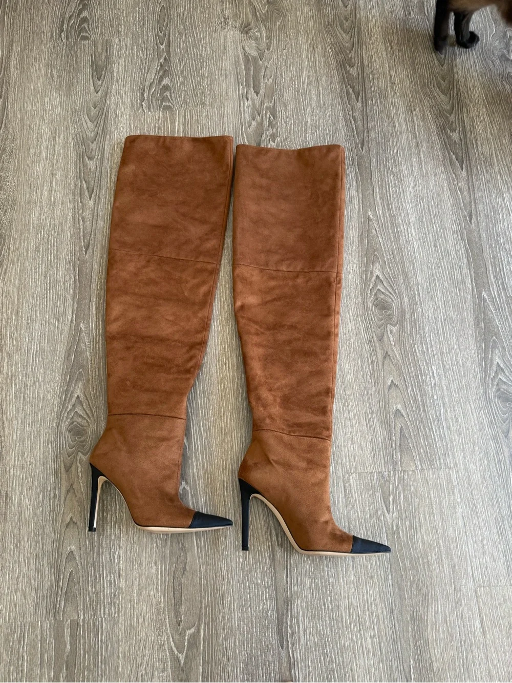 Good American Tan Over the Knee Slouch Boots Sz 7.5 Pointed Toe Stiletto NWOT